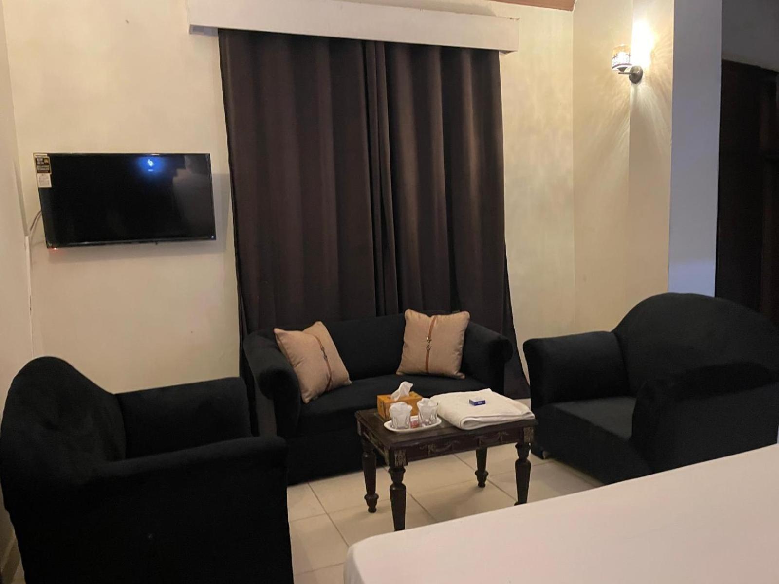 Country Club Motel Лахор Экстерьер фото